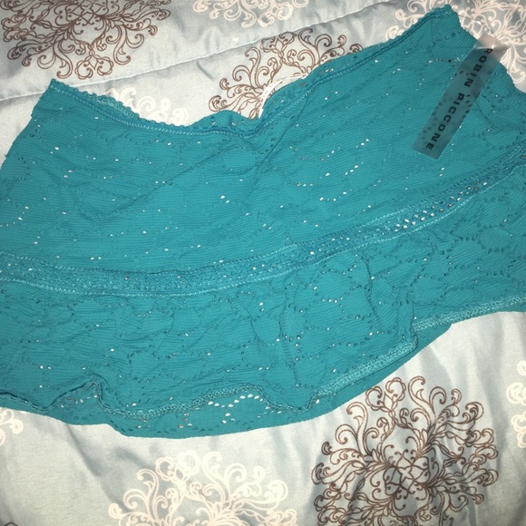 Gorgeous teal swim suit skirt cover