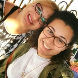 Meet your Posher, Crystal