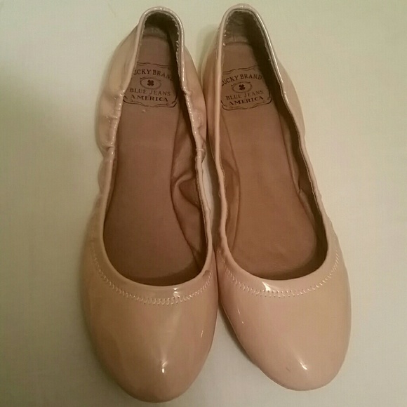 Lucky brand flats