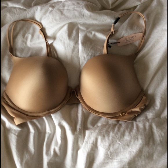 ✨NEW LISTING - Victoria's Secret Very Sexy Push Up