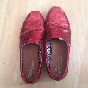Red Glitter Toms
