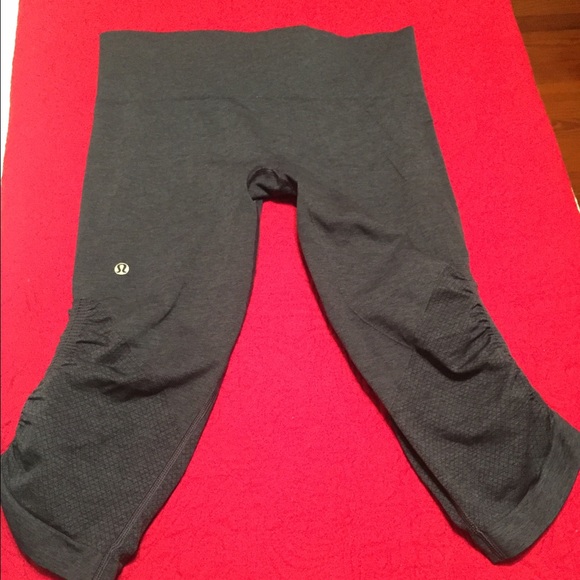 Lululemon In the Flow Crop