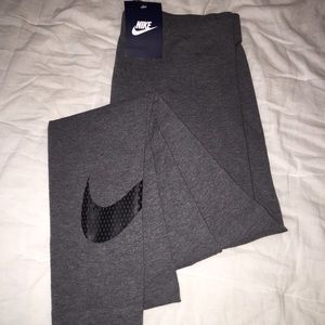 (New) Nike comfy sweats