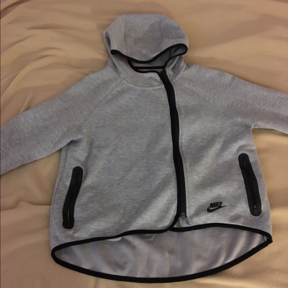 Nike Tech Sweater