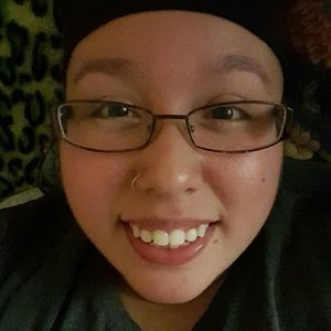 Meet your Posher, Crystal