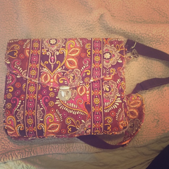 Vera Bradley messenger