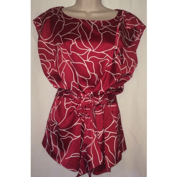 NY&C @saucedojeneen3 Tops - NY&C CLASSY RED