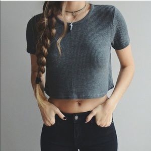 Brandy Melville grey cropped sweater T