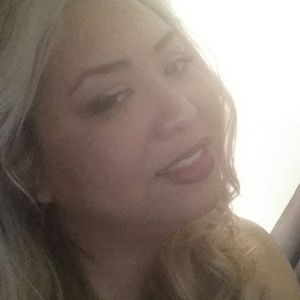 Meet your Posher, Yvette