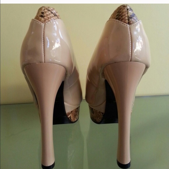 Nude peep toe platform - Picture 3 of 4