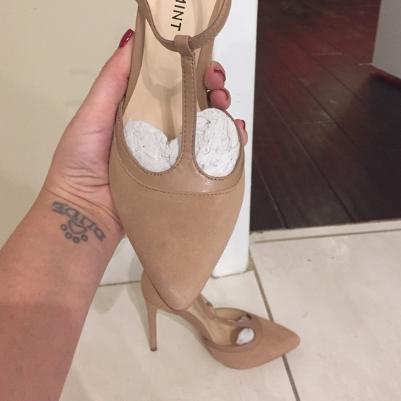 Nude suede t strap pumps with leather trim - Picture 3 of 4