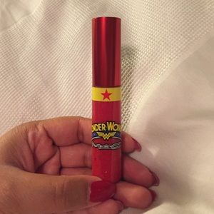 LE Wonder Woman MAC Lipglass