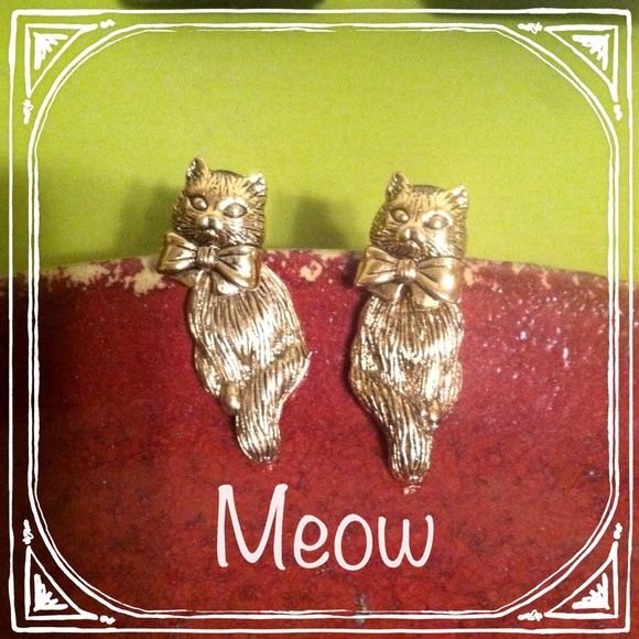Avon Jewelry - Vintage Gold Colored Avon Three Piece Cat Earrings