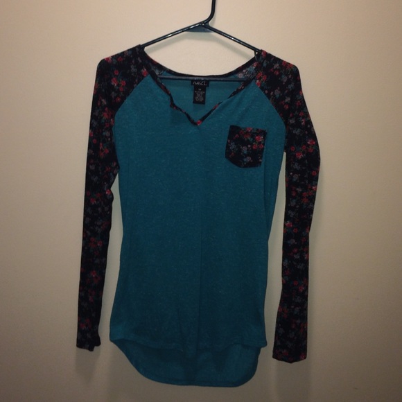 Rue 21 Women's Floral Baseball Tee (M)