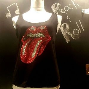 Rolling Stones XS tank fits like a small