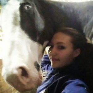 Meet your Posher, Brooke