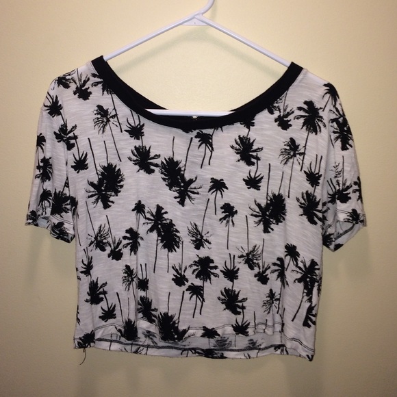 Xhilaration Women's Juniors Palm Tree Crop Top (S)