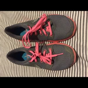 Nikes running shoes! Barely worn!