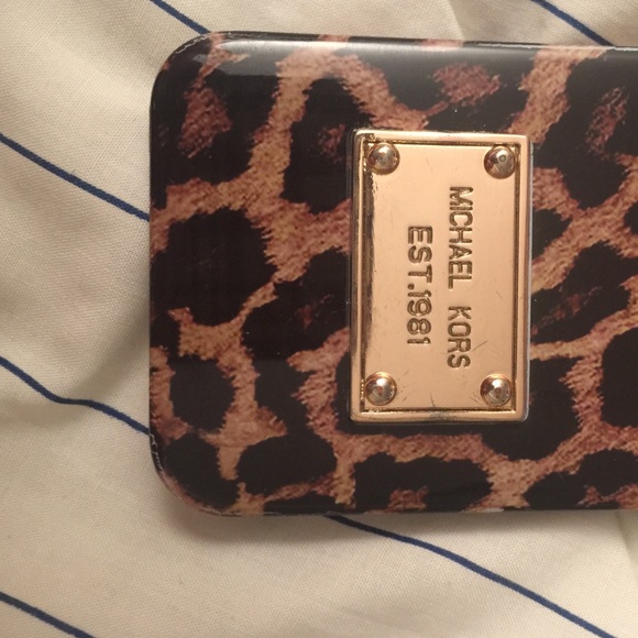 Phone case - Picture 4 of 4