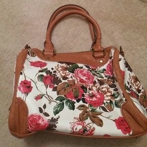 Multi-colored pocketbook