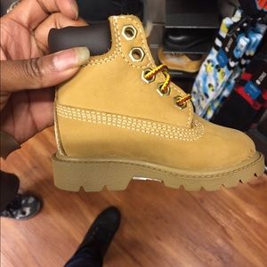 Meet your Posher, Terria