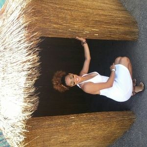 Meet your Posher, Felicita