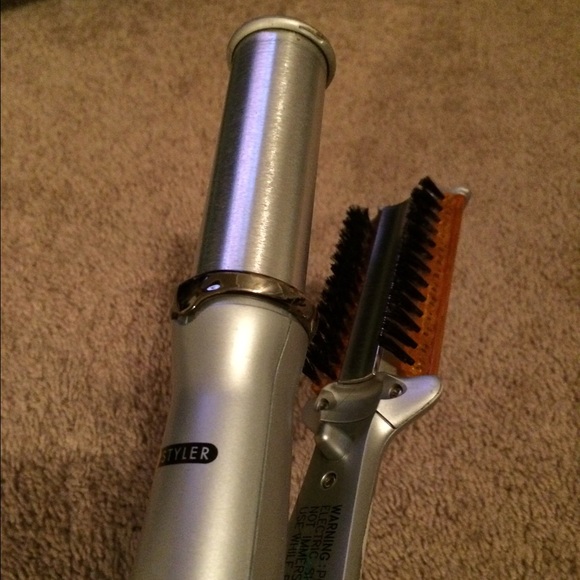 Original  In Styler 
Straightens and Curls