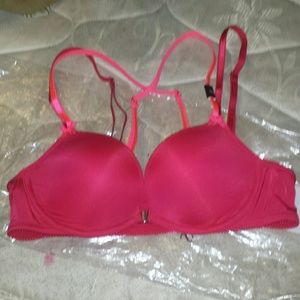 NIP VS limited edition push up bra