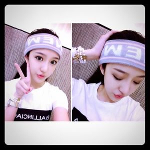 Gray Wide Knitting Headband