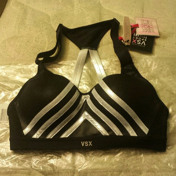 NIP VS vsx sports bra
