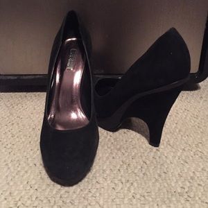 Black Suede Heels Size 8