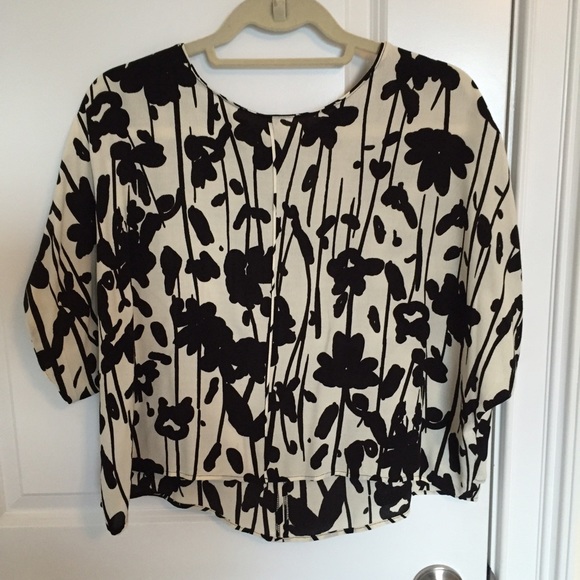Zara kimono sleeve printed top