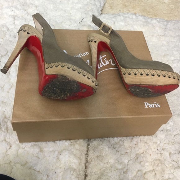 👑Sale👑 Louboutin heels - Picture 3 of 4
