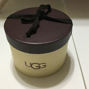 NWT Black UGG Earmuffs