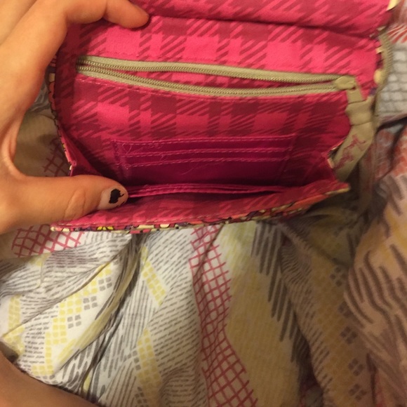 Vera Bradley - Picture 2 of 4