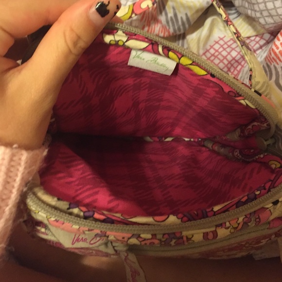 Vera Bradley - Picture 3 of 4