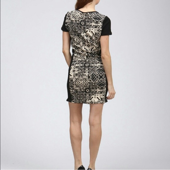 🍦Artprint Bodycon Dress - Picture 3 of 4