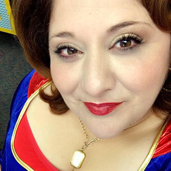 Meet your Posher, Drina