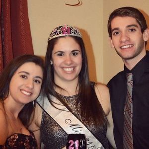 Meet your Posher, Julie