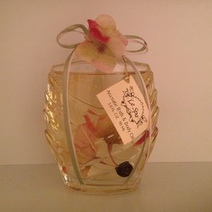 Aromatic bath and body oil!