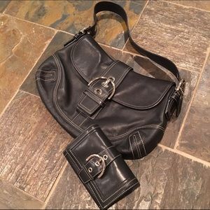 Coach Classic Black Leather Purse