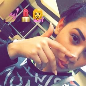 Meet your Posher, Chalissa