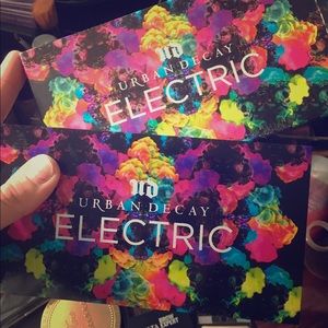 Urban Decay Electric Pallet