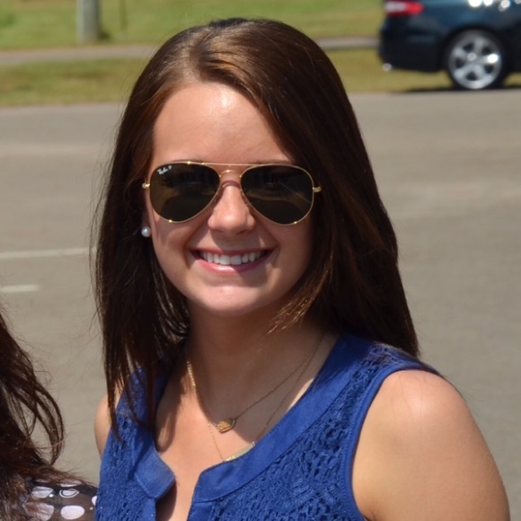 Meet your Posher, Dru :) - Picture 3 of 5