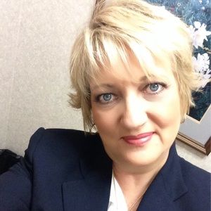 Meet your Posher, Carolyn