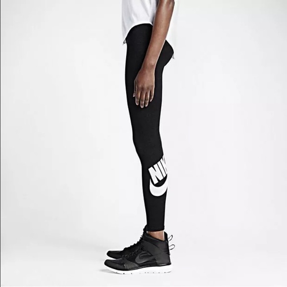 Nike Leggings Small