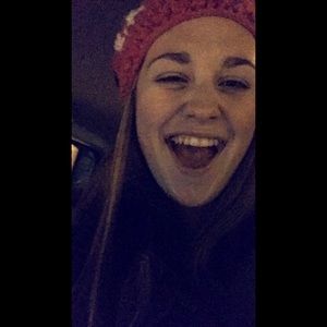 Meet your Posher, Hannah