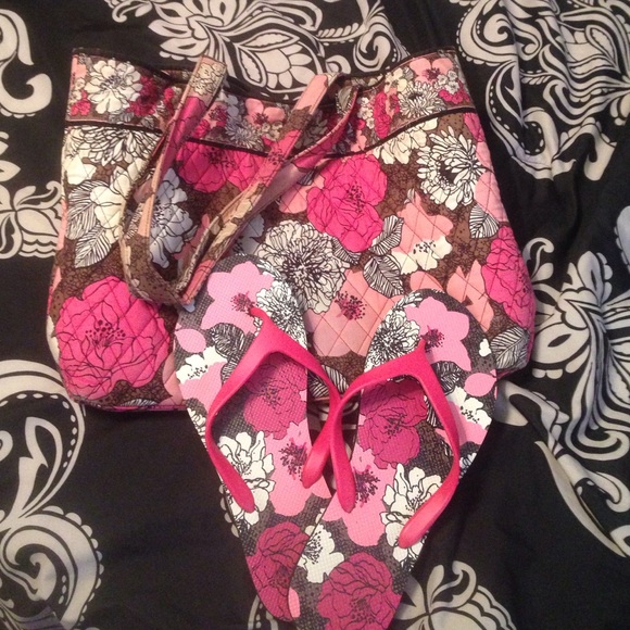 Vera Bradley Shoes - Vera Bradley Tote and matching flip flops