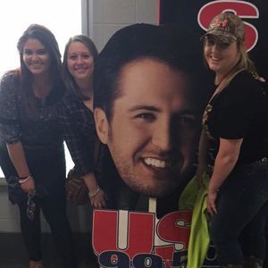 Meet your Posher, Chloe