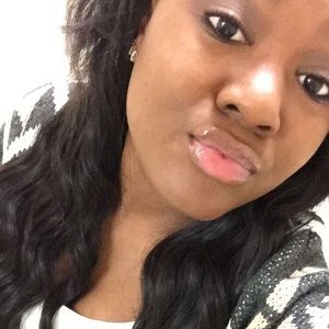 Meet your Posher, Jazmin